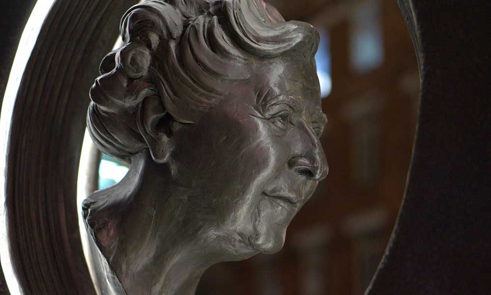Miért népszerű még ma is Agatha Christie?