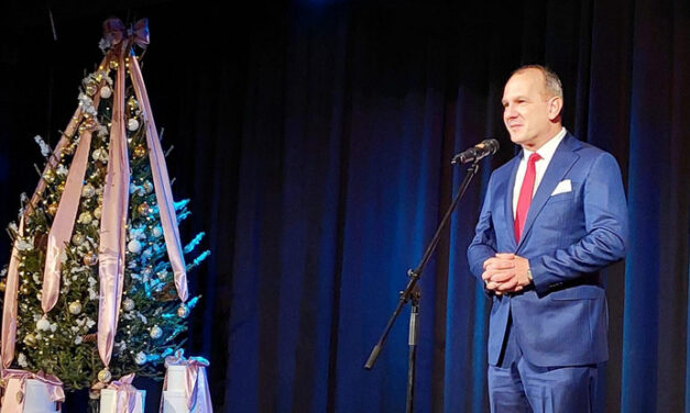 Részegen balhézott Kiskunfélegyháza polgármestere egy helyi étteremben: a városvezető az életét is el akarta dobni