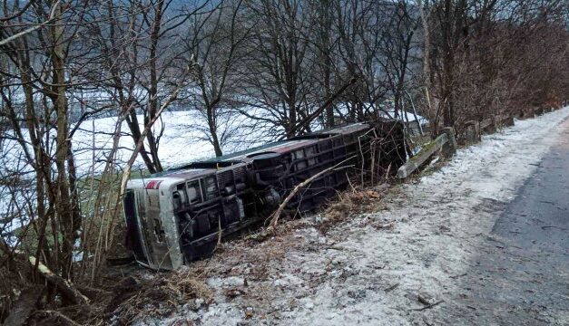 „Én nem is akarom elhinni” – munkatársai siratják a 22 éves Blankát, aki a komlói buszbalesetben hunyt el