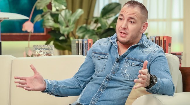 Kirúgták a betegszállítót, aki a folyosón hagyta Curtis beteg édesanyját: a család szerint a kórház is hibázott, perelni fognak