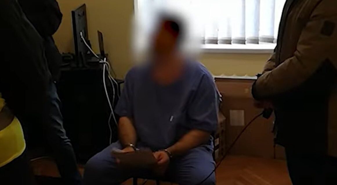Lelkiismeretes orvosnak tartották a betegei azt a doktort, aki milliókat keresett a tüdőrákos betegek gyógyszerein