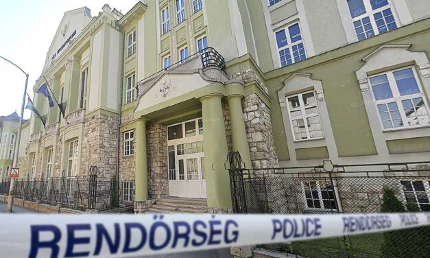 Meghalt egy jogászhallgató a pécsi egyetemen, a nő vizsga közben lett rosszul