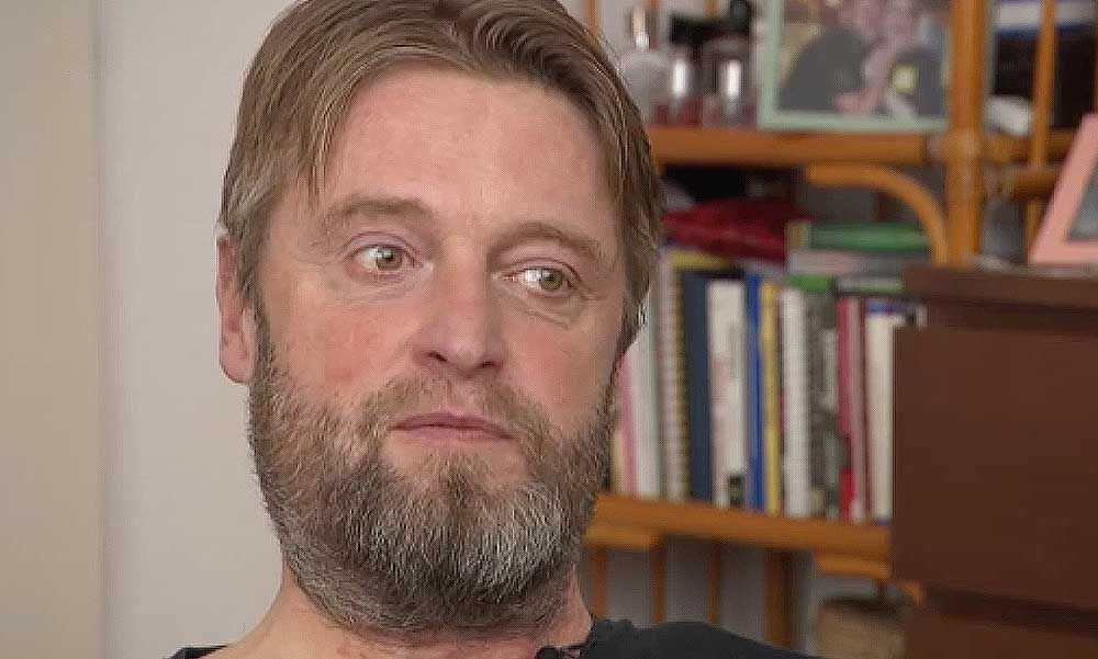 „Nem annyira tartok ettől az utolsó állapottól, amikor tényleg csak szívem meg a szemem mozog” – megszólalt a balatoni vendéglős, aki ugyanabban a halálos betegségben szenved, mint Karsai Dániel