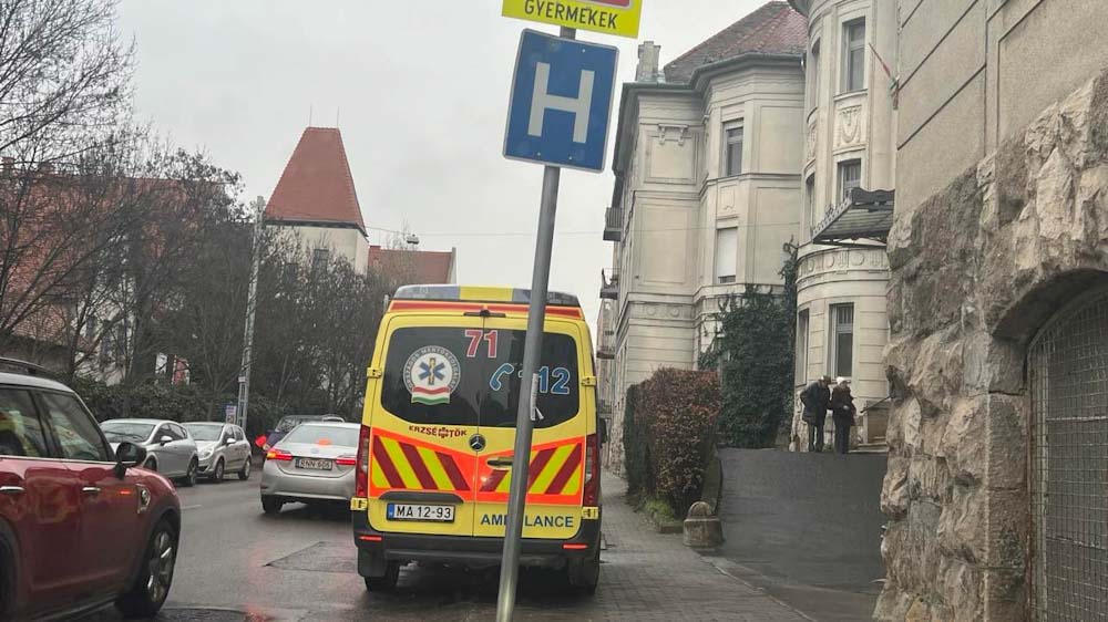Tragédia! Reggel gyomorfájásra panaszkodott, délután pedig felesége és 5 hónapos kislánya szeme láttára halt meg a budapesti férfi
