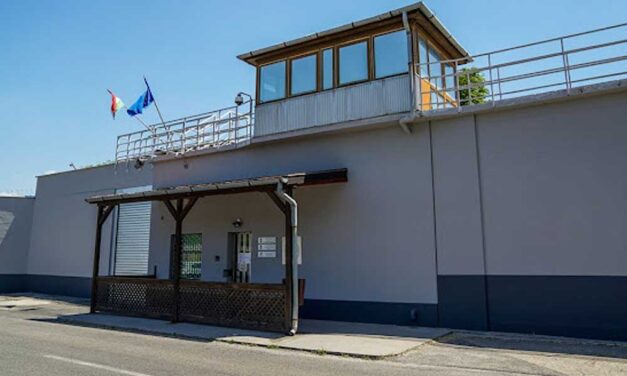 Rühös lett egy rab a tököli börtönben, elhalasztották a tárgyalását
