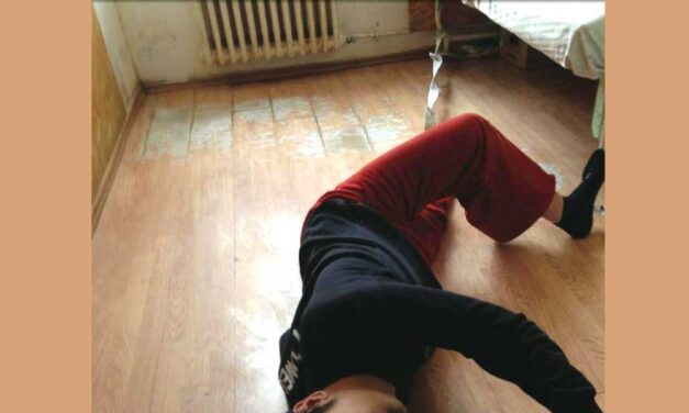 Állatokként bántak a fogyatékkal élőkkel a gödi otthonban: kikötözték a csontsovány lakókat, ítéletet hozott a bíróság