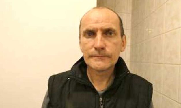 Még mindig körözik a tarpai fociakadémia pedofil nevelőjét: leállt a rendőrség nyomkövető rendszere, emiatt szökhetett meg Nemes László