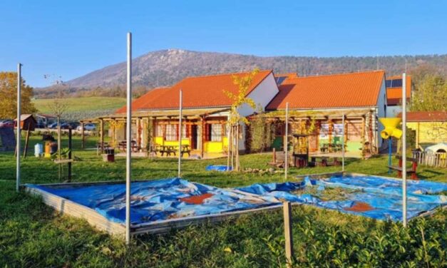 Összecserélték a porcukrot a tisztítószerrel a Pest megyei óvodában: 5 gyerek lett rosszul