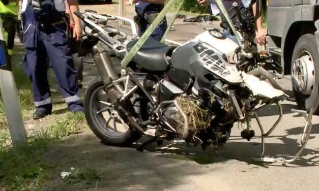 Motorosbaleset Magyaregregyen: Fanninak és Szabolcsnak esélye sem volt a túlélésre, miután frontálisan ütköztek egy személyautóval