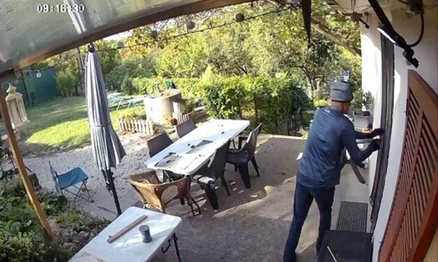 Videó készült a betörőről, 100 ezer forintot adnak annak, aki segít megtalálni ezt a férfit