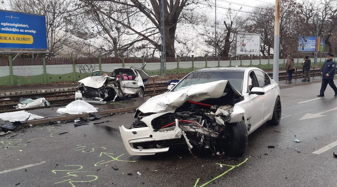 „Nem értettem, miért történt ez velünk” – egy őrült BMW-s tarolta le a családanya kocsiját szenteste napján, Viktória szörnyethalt, az özvegy belebetegedett a tragédiába