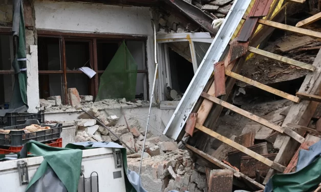 „A menyem ordibált, hogy szedjék ki, de esélye sem volt”- halálos betegsége miatt engedték haza a börtönből az érdi robbanásban elhunyt férfit