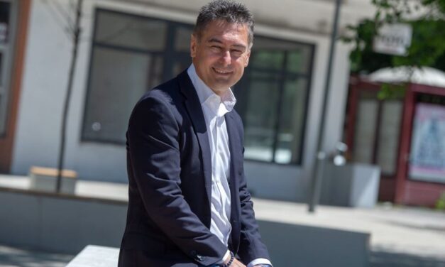 Vádat emeltek az MSZP-s Horváth Csaba, Molnár Zsolt, Baja Ferenc és Tóth Csaba ellen, a politikusok a zuglói és az újbudai parkolási rendszer ügyében érintettek