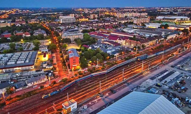 Kisiklott vonat: nem indít és nem fogad járatokat a Keleti pályaudvar, napokig is eltarthat a közlekedési káosz