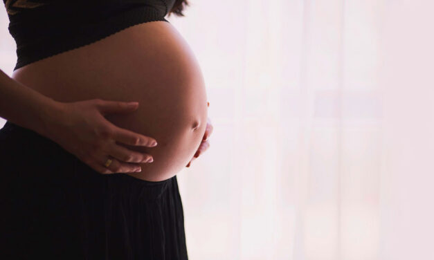 Lebuktak a korrupt szülésznők: trükkös módon fogadtak el hálapénzt a budapesti kórház dolgozói