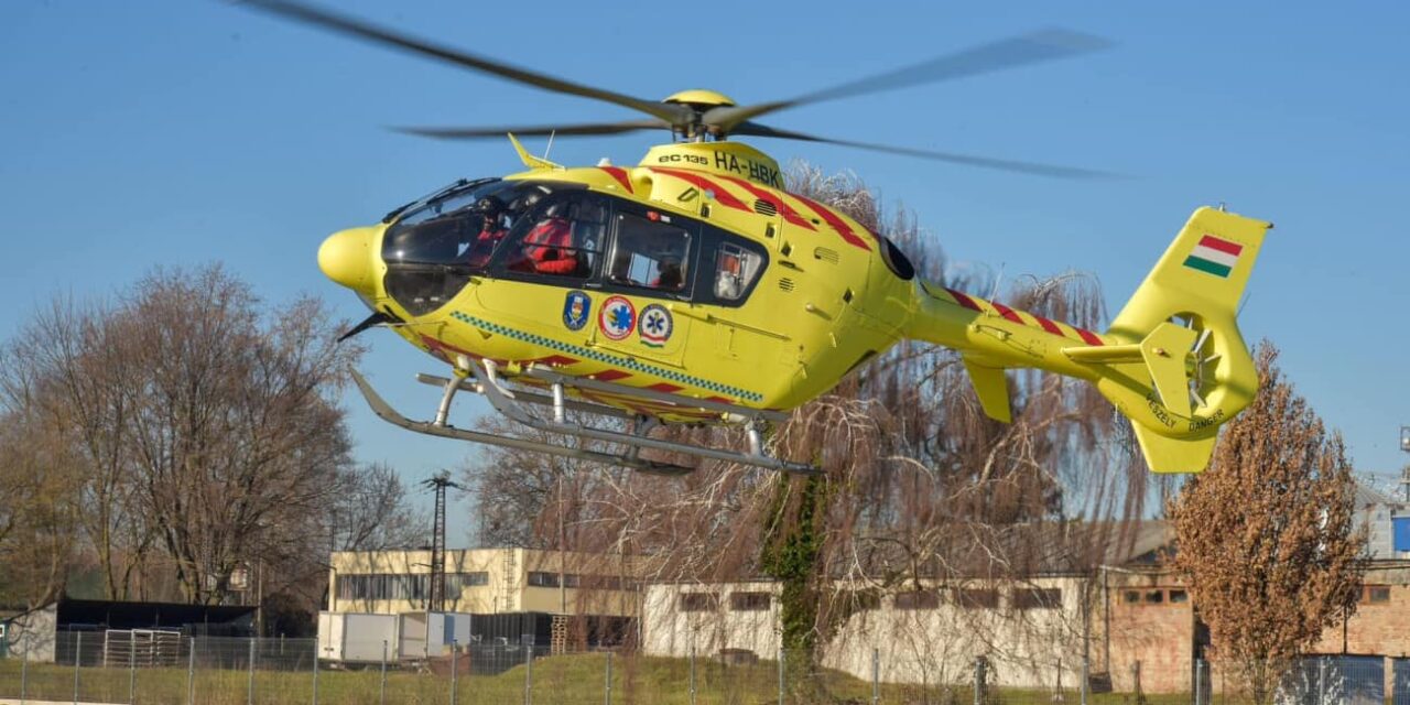 Súlyos, munkahelyi baleset történt Pest megyében: mentőheliopterrel vittek egy munkást a kórházba