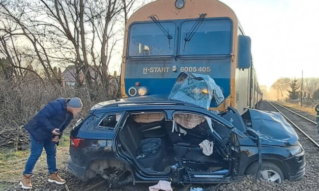 „Esélye sem volt a feleségemnek” – fennakadt a síneken, majd saját autója gázolta halálra a nagykőrösi tanárnő