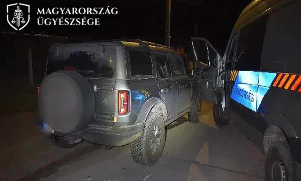 Részegen, jogsi nélkül hajtott bele a rendőrökbe egy orvos: a bíróság nem tartóztatta le, mert nagy vagyona van és fontosabb, hogy gyógyítson