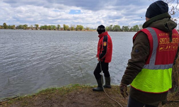 Tragédia Kisvárdán: egy hal ránthatta a vízbe Imre bácsit, horgászbottal a kezében találták meg a holttestet