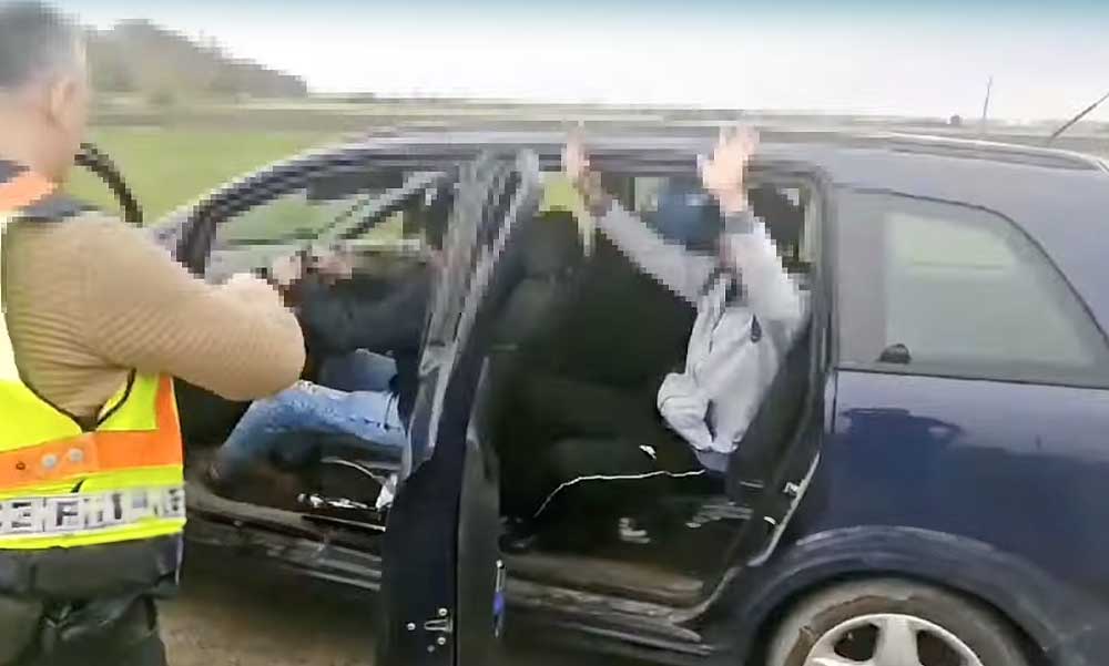 Reszkessetek drogkereskedők! Újabb dílereket tartóztattak le, útközben csaptak le a rendőrök – VIDEÓ