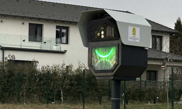 Traffipaxokkal pakolják tele az egyik legforgalmasabb főutat, a településeknek elegük van a gyorshajtókból