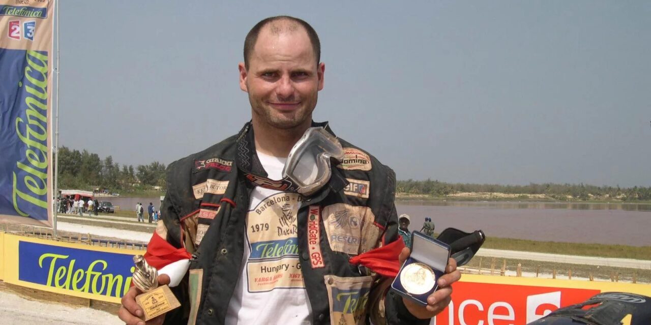 „Felfoghatatlan ez a fájdalom” – motorosbalesetben vesztette életét a magyar Dakar versenyző, Varga Ákos