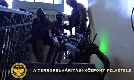 Lecsapott a rendőrség a drogbandára: az egyik Pest megyei étteremből terítették a kábítószert, fegyvereket is találtak a nyomozók