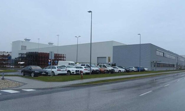 Ipari épületek tető- és homlokzatépítése