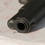 Különféle fegyverek replikái gumilövedékes kialakításban