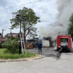 Leégett Szolnok ikonikus étterme, az Evezős Csárda: a tulajdonos arra ébredt, hogy lángokban áll élete munkája – videó az oltásról