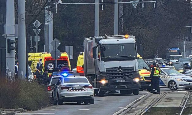 Halálra gázolt egy kukásautó egy embert Budapesten, a baleset miatt a tömegközlekedés is leállt a környéken