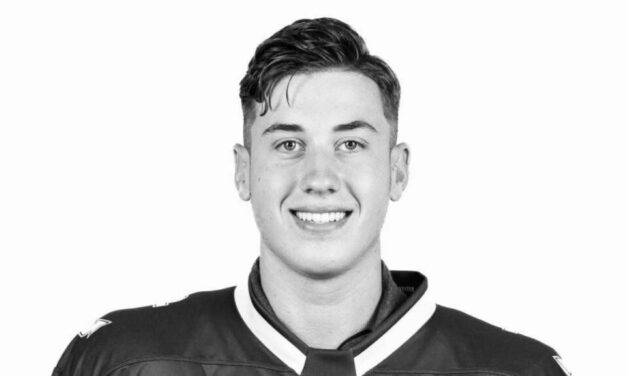 Autóbalesetben meghalt Borsos Barna, az Újpest 20 éves jégkorongozója, édesapját súlyos sérülésekkel szállították kórházba