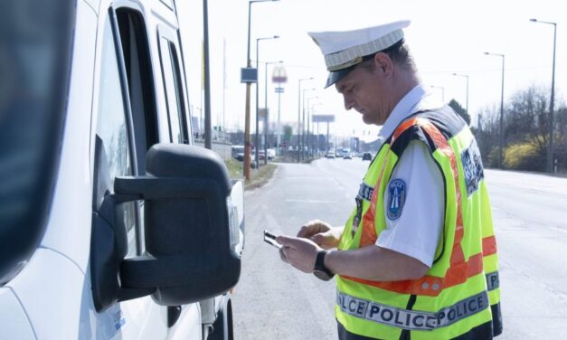 Figyelem! Egy hétig közúti ellenőrzést tart a rendőrség