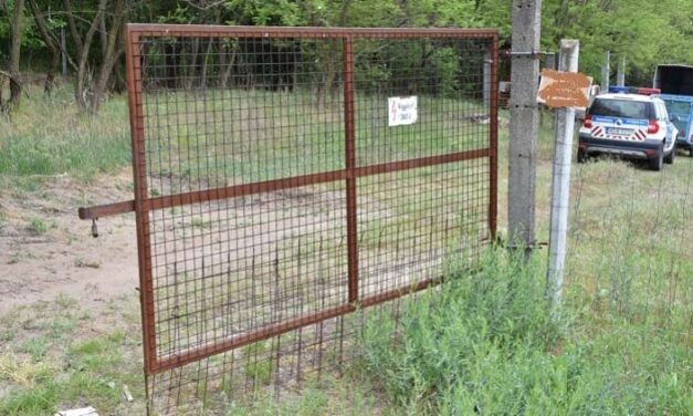 Egy hódmezővásárhelyi tanyán rendezett vérfürdőt a zavart fiú: a tettes édesanyját korábban meggyilkolták